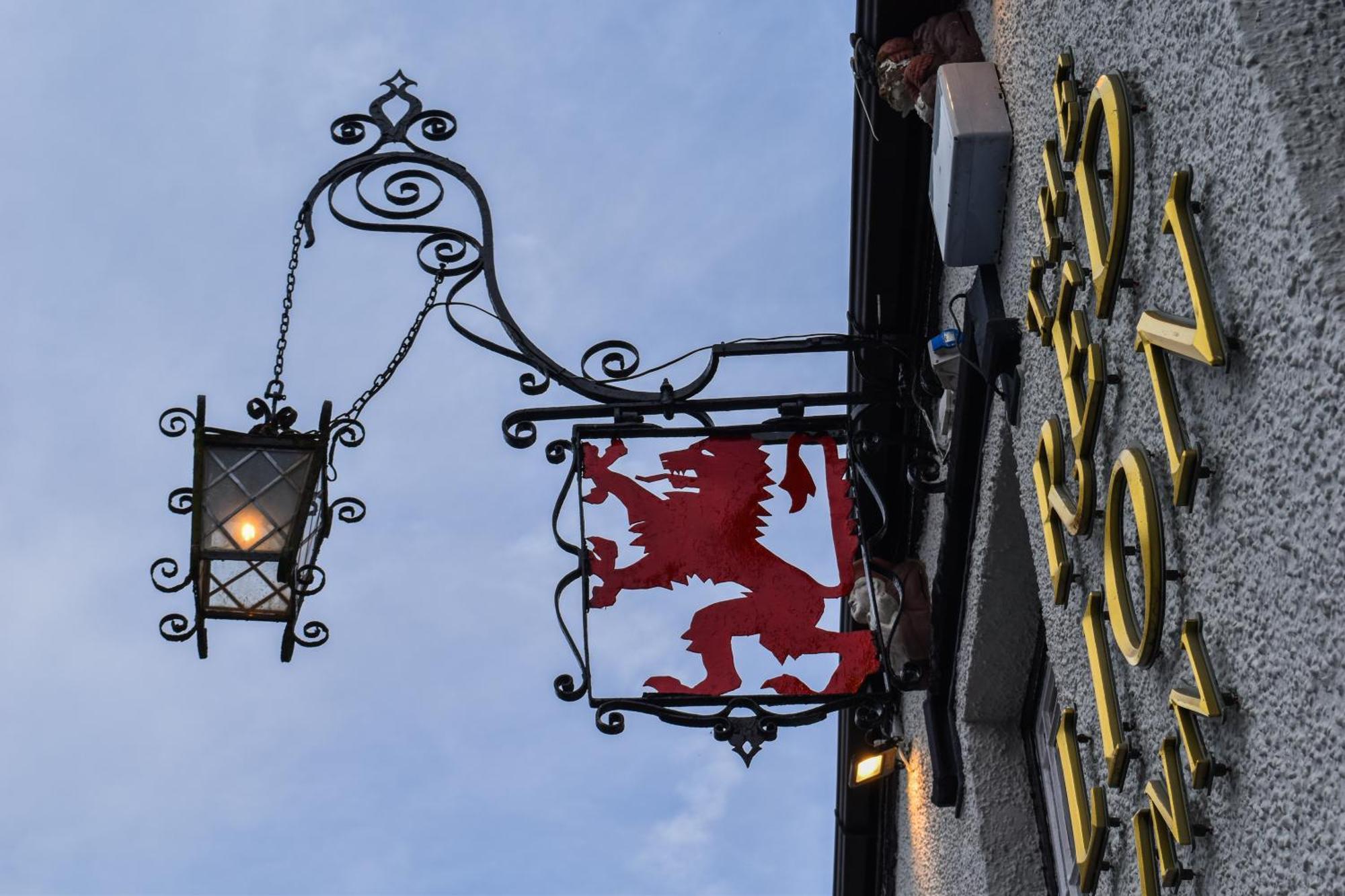 Red Lion Inn Хоуксхед Экстерьер фото